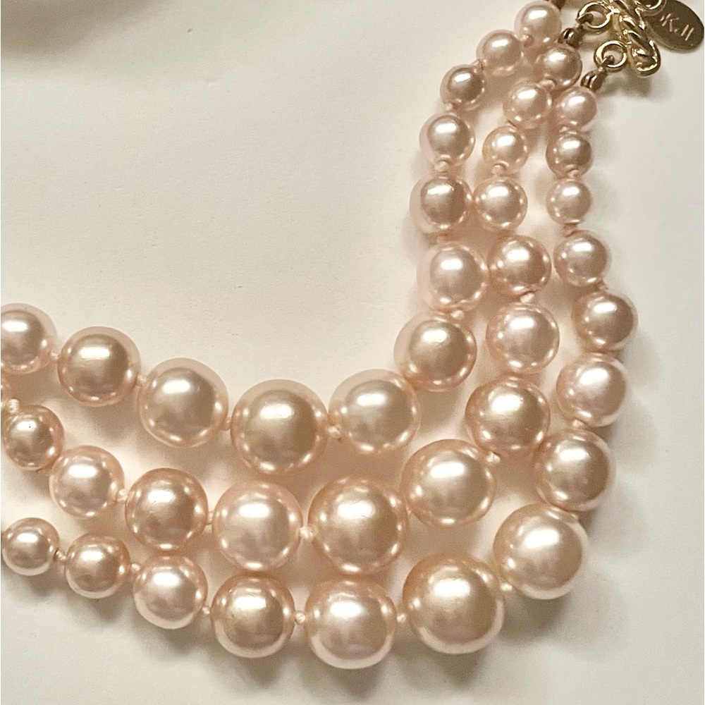 Kenneth Jay Lane Pearl Bracelet Triple Strand Graduated Gold Signed - Picture 3 of 6